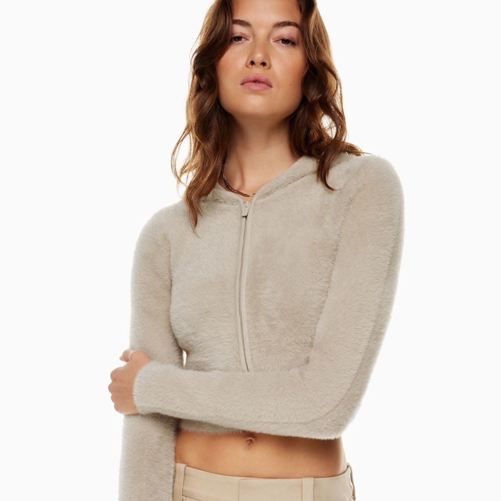 Aritzia Sunday Best Maddox Sweater XS WHITE Ultra Soft Zip-Up Hoodie Fluffy